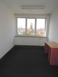 Nieruchomoci Bielsko-Biaa Tanie biuro! Cena z mediami! parking Centrum 