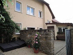 Nieruchomoci Bielsko-Biaa Do sprzedania w wietnej lokalizacji Budynek Mieszkalno - handlowy, obecnie Centrum Ogrodnicze