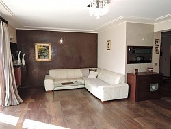 Nieruchomoci Bielsko-Biaa Do sprzedania w wietnej lokalizacji Budynek Mieszkalno - handlowy, obecnie Centrum Ogrodnicze