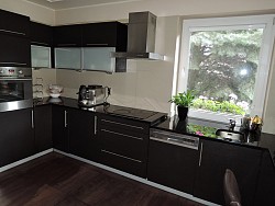 Nieruchomoci Bielsko-Biaa Do sprzedania w wietnej lokalizacji Budynek Mieszkalno - handlowy, obecnie Centrum Ogrodnicze