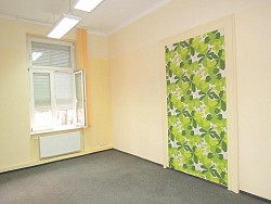 Nieruchomoci Bielsko-Biaa Tanie biura / moe by podzia na mniejsze/ parking/reklama