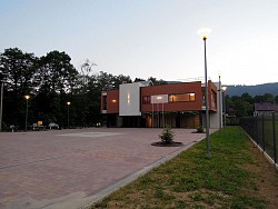 Nieruchomoci Bielsko-Biaa Super lokal/wysoki standard z parkingiem 