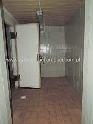 Nieruchomoci Bielsko-Biaa Lokal na parterze z parkingiem 
