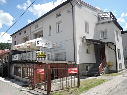 Nieruchomoci Bielsko-Biaa Do sprzedania w centrum Wisy budynek mieszkalno-usugowy