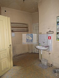 Nieruchomoci Bielsko-Biaa Lokal w cisym centrum/ Idealny pod dziaalno handlow/usugow