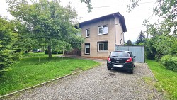 Nieruchomo�ci Bielsko-Bia�a Niezale�na po�owa domu, du�a dzia�ka 