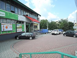 Nieruchomoci Bielsko-Biaa Lokal na parterze z parkingiem 