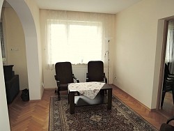 Nieruchomości Bielsko-Biała Do sprzedania 1/2 domu, przestronnne mieszkanie na parterze z duzym tarasem, garażem, piwnicami, 