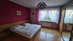 Nieruchomości Bielsko-Biała Solidny dom z możliwością podziału na 2 mieszkania + duża działka idealna jako lokata kapitału 