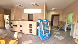 Nieruchomo�ci Bielsko-Bia�a Lokal pod us�ugi medyczne blisko Szpitala Pediatrycznego 