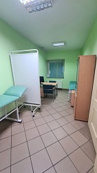 Nieruchomo�ci Bielsko-Bia�a Lokal pod us�ugi medyczne blisko Szpitala Pediatrycznego 