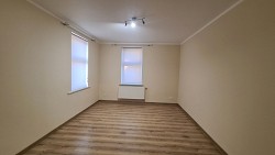 Nieruchomo�ci Bielsko-Bia�a Przytulne mieszkanie z parkingiem i ogr�dkiem, bezczynszowe 