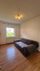 Nieruchomo�ci Bielsko-Bia�a Przytulne mieszkanie, wyposa�one z gara�em podziemnym 