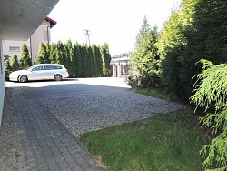 Nieruchomoci Bielsko-Biaa Do sprzedania due, bezczynszowe mieszkanie 4 pokojowe, wykoczone, parking, ogrdek