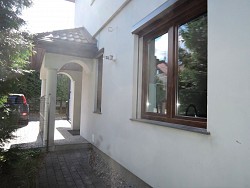 Nieruchomoci Bielsko-Biaa Do sprzedania due, bezczynszowe mieszkanie 4 pokojowe, wykoczone, parking, ogrdek